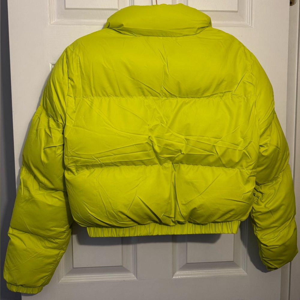 Cropped Puffer Jacket Key Lime Yellow Green - Medium - Picture 4 of 12